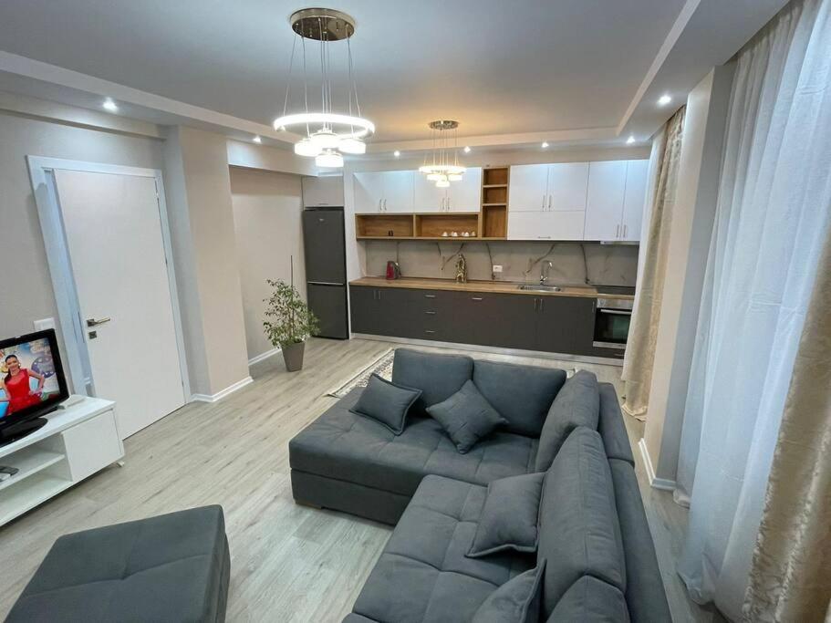 Melody Apartment In Korce Exterior foto