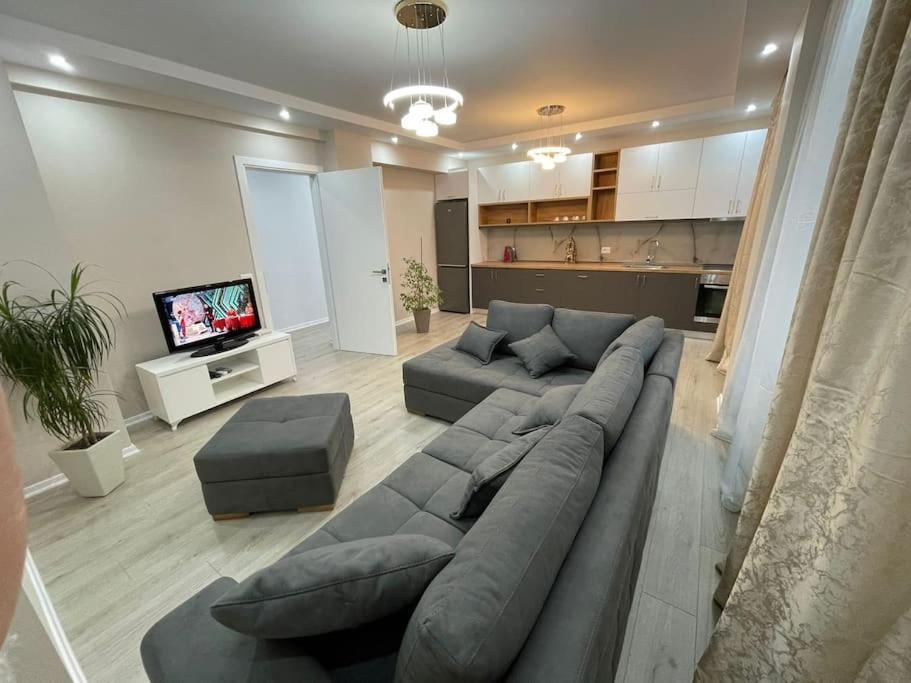 Melody Apartment In Korce Exterior foto